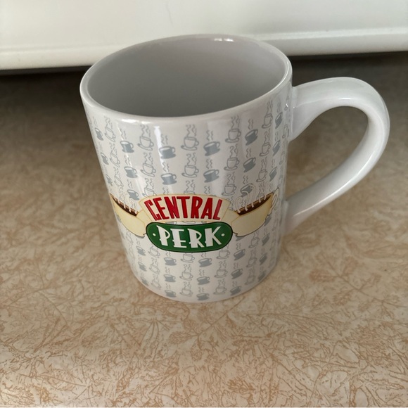 Central Perk Friends the TV Series Ceramic Coffee Mug 14oz - By G&G - Picture 3 of 8